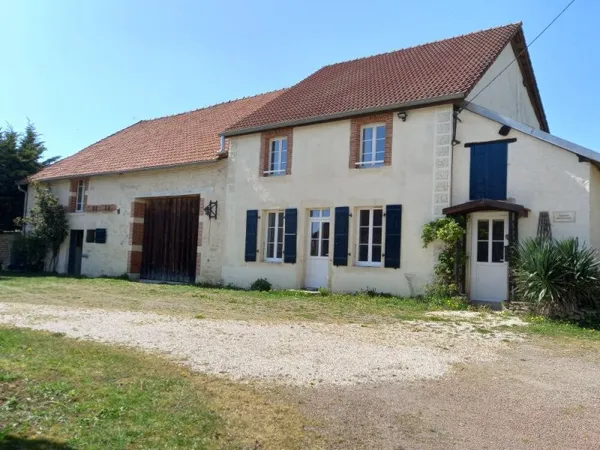 MAISON DE VILLAGE