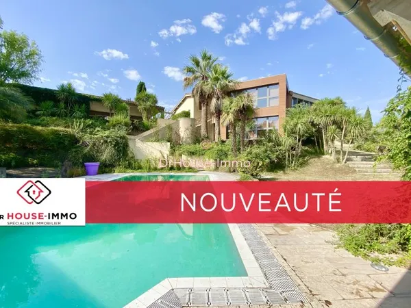 Exceptionnelle villa de standing proche Carcassonne , avec piscine et pool house sur 5000 m² de terr