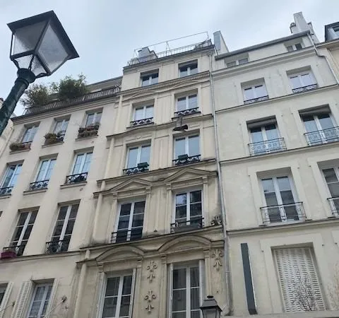 Studio sur cour Quartier Montorgueil