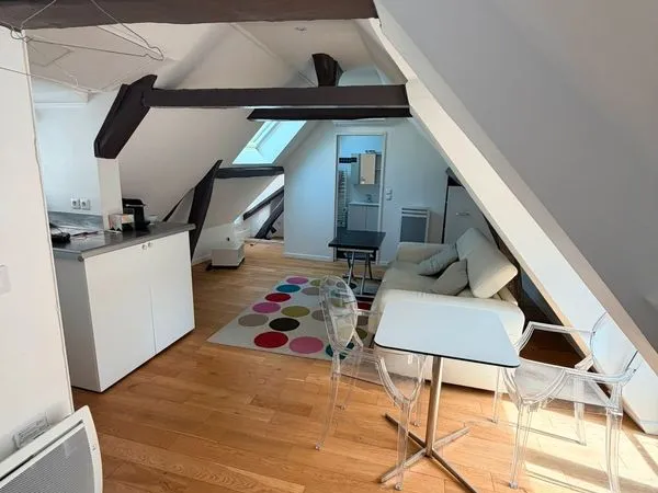Studio meublé à louer - Bail civil