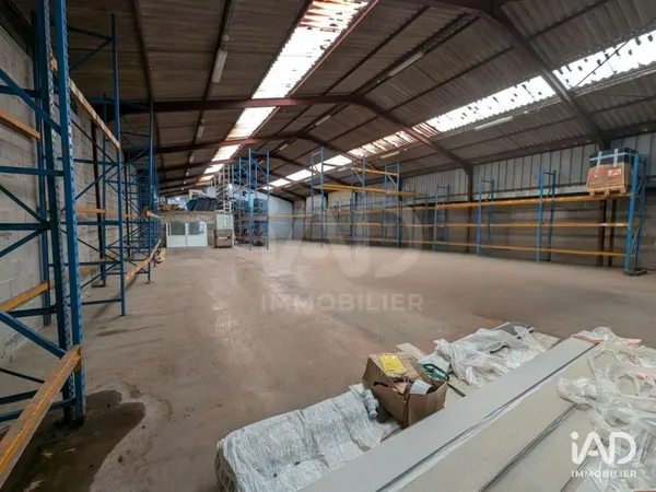 Local commercial 650 m²