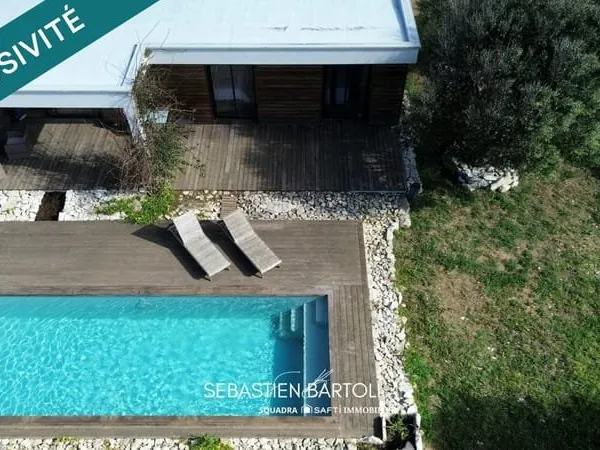 Maison type 3 de 92m² avec piscine à 2 minutes du port