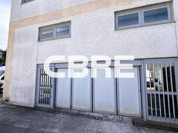 Local d'activité 150 m²