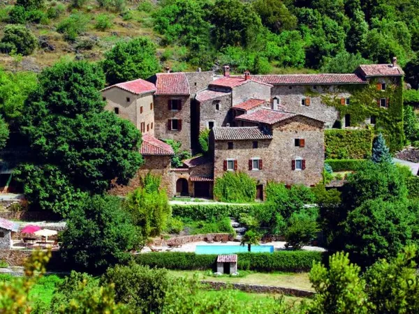 Maison 24 pièces 847 m²