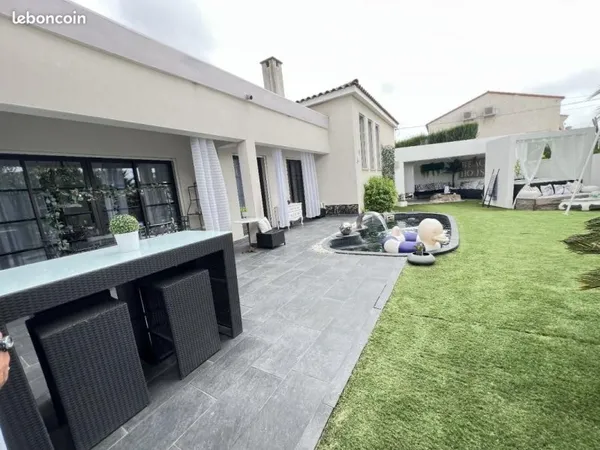 Villa 7 pièces 180 m²