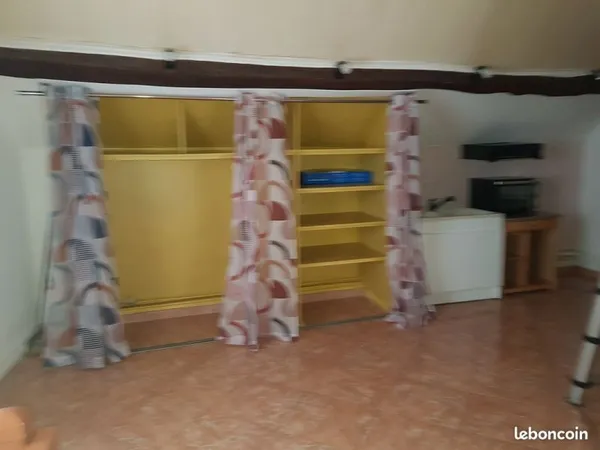 Louer Appartement F-3 Dans Résidences Privée