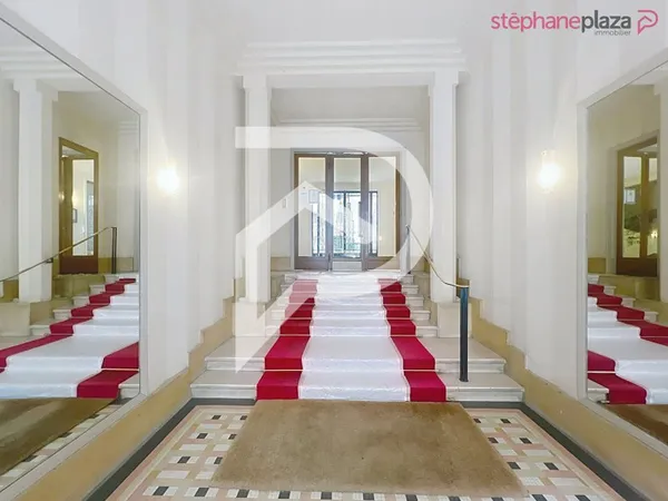 Paris 16eme (Moilitor) - Deux pièces de 47.48m² - Cave