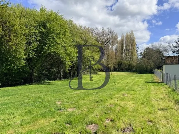 Terrain 1000 m²