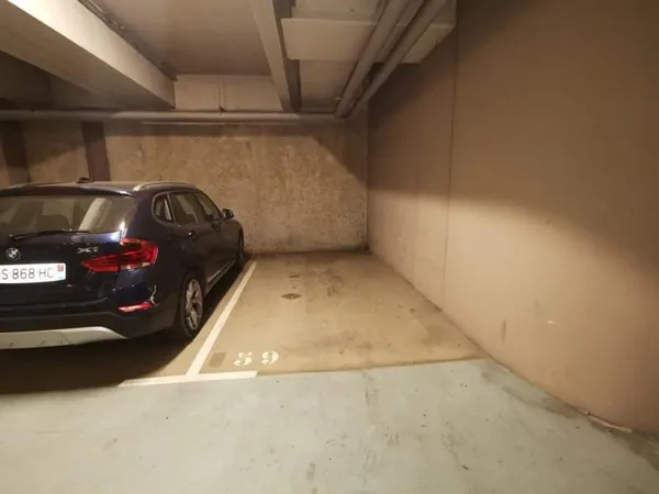 AVIGNON IM - PLACE DE PARKING EN SOUS SOL