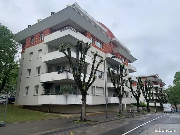 Chambéry T2 53m² RDC avec terrasse et cave -
