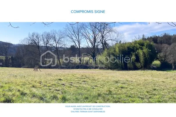 Terrain 1800 m²