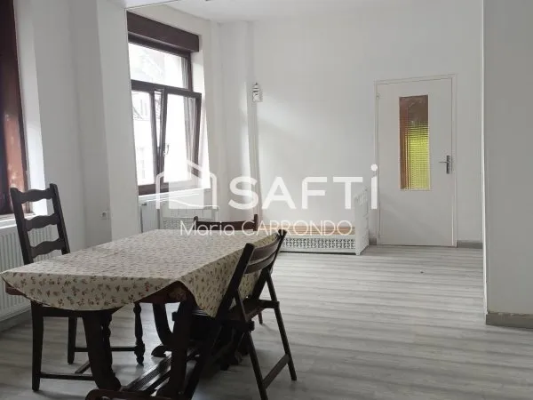SEMI PLAIN PIED DE TROIS CHAMBRES PLUS UN BUREAU