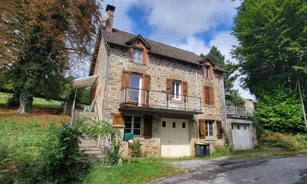 Maison en pierre proche lac de Miel !