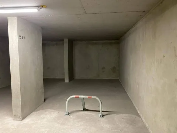 Parking 14 m²