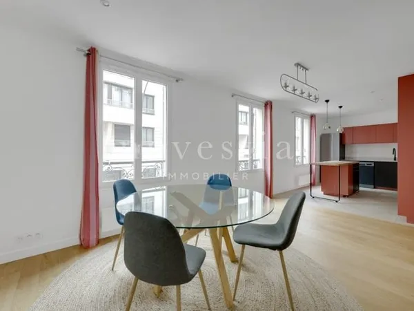 APPARTEMENT 4 PIÈCES 104 M²