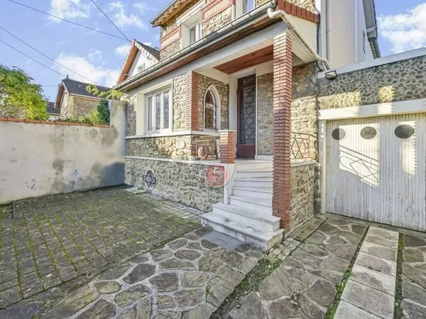 Maison 7 pièces 140 m²