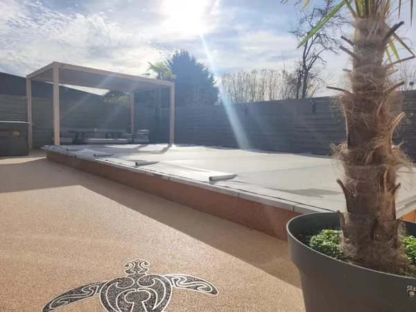 SUPERBE MAISON INDIVIDUELLE