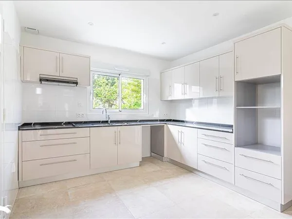 Maison de plain-pied 3 pièces 105 m²