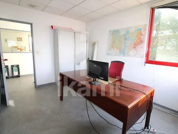 Local 59 m²