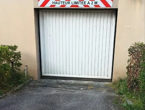 Garage proche gare et centre-ville
