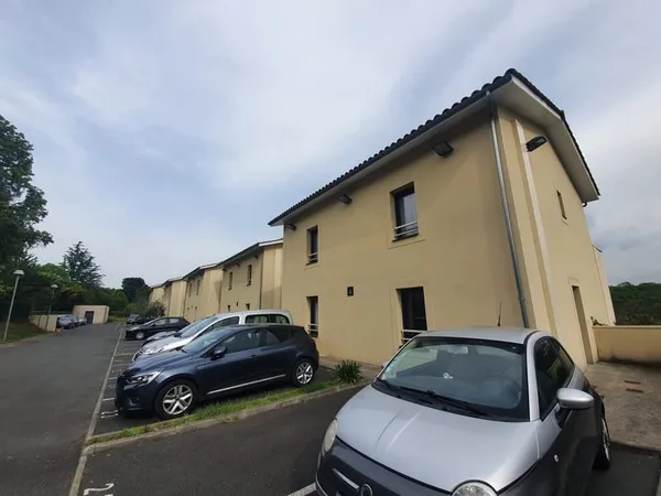 Appartement T2 avec terrasse / LATRESNE