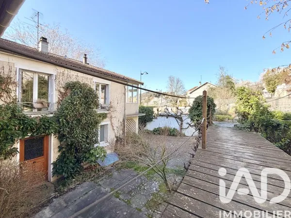 Maison 6 pièces 204 m²