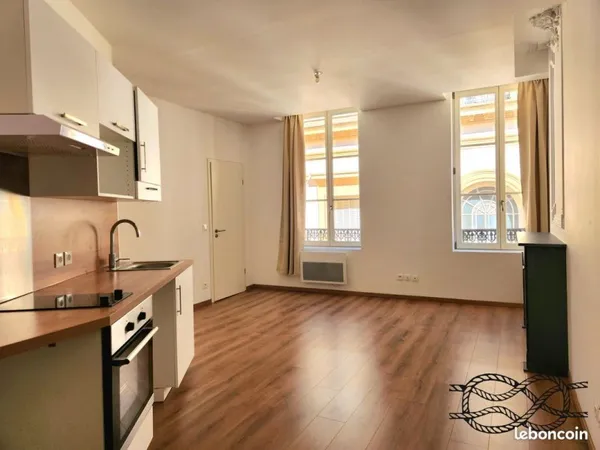 Studio 1 pièce 27 m²