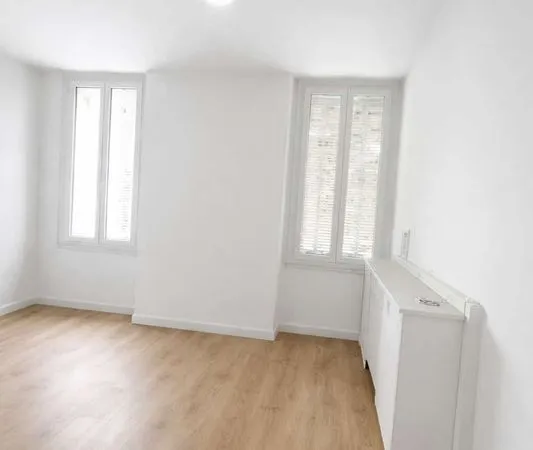 Appartement T4 80 m² à vendre - Marseille Saint-Louis - 119 000