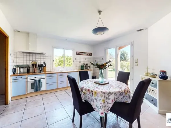 Maison d'architecte - 190 m² - Terrain 1257 m²