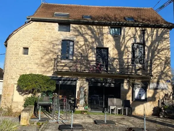 Fond de commerce : Bar - Restaurant au coeur de la Bastide de Villeneuve d'AVEYRON