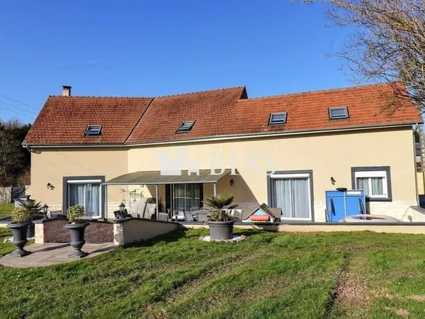 Maison 7 pièces 220 m²