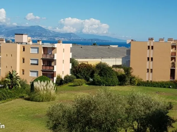 3 p 65m2 avec parking en s/s et cave dans parc fermé