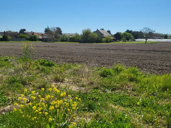 TERRAIN CONSTRUCTIBLE proche centre-ville non viabilisé