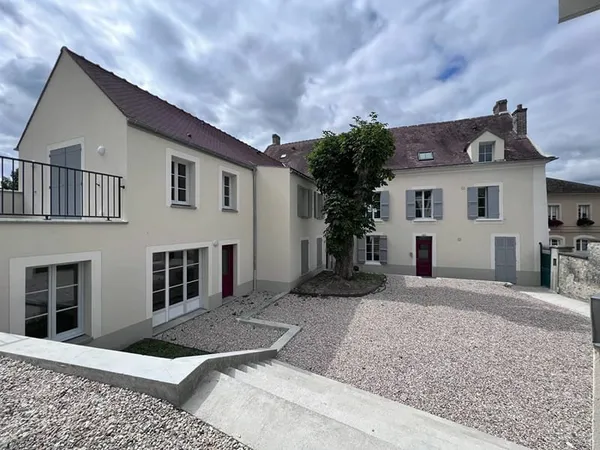 A VENDRE Appartement VENDU LOUE A COUPVRAY LOYER DE 722€ CC