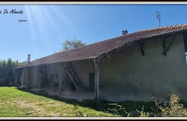 Maison ferme à vendre 5 pièces BAGE LA VILLE (01) terrain 6000 m²