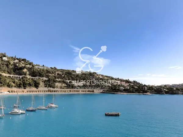 EXCLUSIVITÉ - VILLEFRANCHE-SUR-MER - VIEILLE VILLE - TRÈS PROCHE DE LA MER ET PLAGES - IMMEUBLE DE C