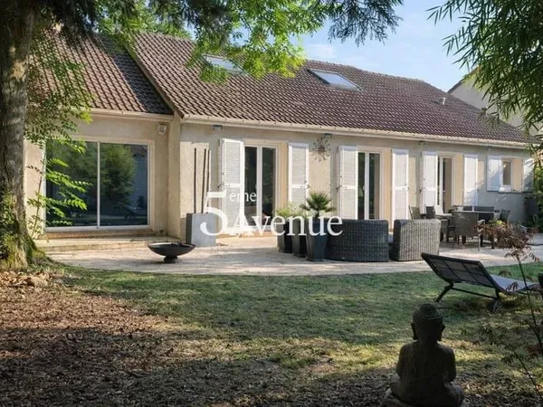 Maison 6 pièces 155 m²