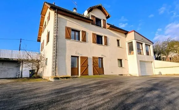 Maison Gray 6 pièce(s) 189 m2