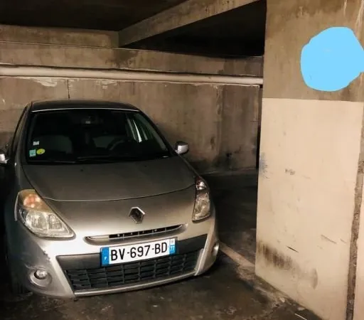 Parking 52 rue de l 'Acqueduc Paris 75010