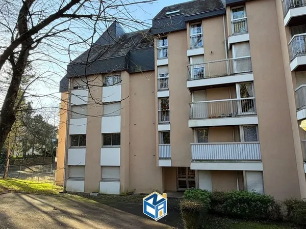 APPARTEMENT T1 - LIBRE - ENVIRONNNEMENT CALME - PROCHE COMMODIT?