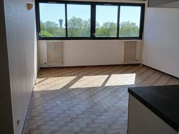 Studio 1 pièce 30 m²