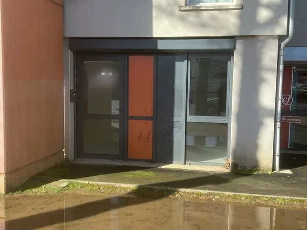 LOCAL COMMERCIAL à louer