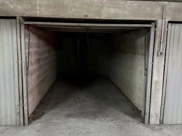 Loue parking 13m²