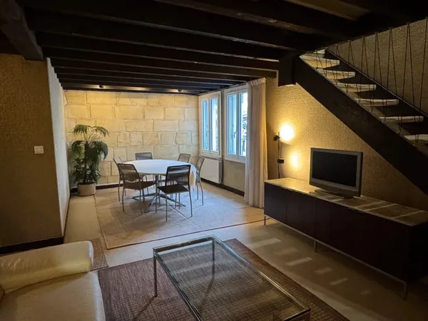 Appartement 4 pièces duplex meublé 84.42 m² - Quartier Victoire