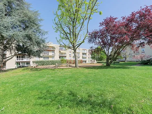 Appartement Chambourcy 5 pièces 95 m2 - Dernier étage sans vis à vis
