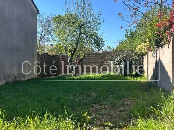 HAUTE INDRE - TERRAIN