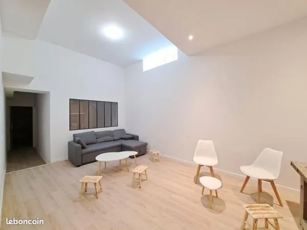 Habitation / Local commercial atypique 145 m² - RDC - Rue Marlot