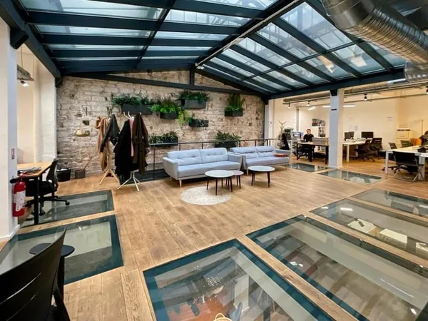 Bureaux 702 m²