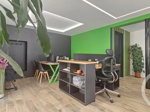 Bâtiment 93 m²