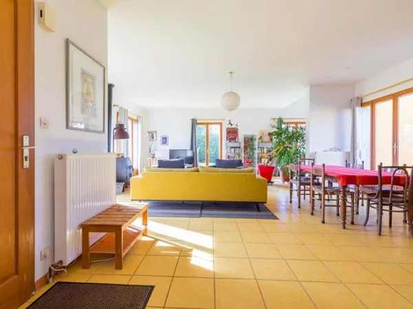 Immeuble 12 pièces 260 m²